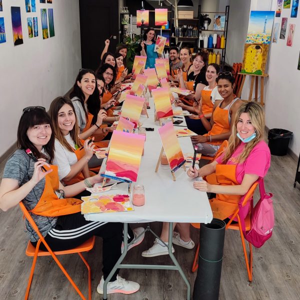 Art & Yoga experiencia original pintar Barcelona