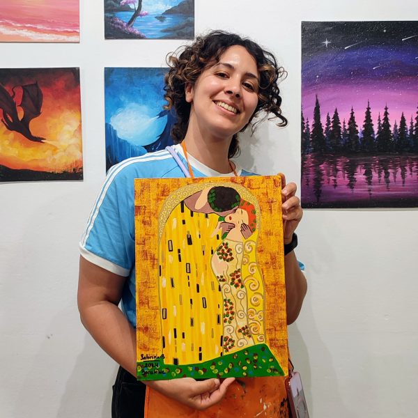 Beso pincelea aprender pintura arte vino actividad